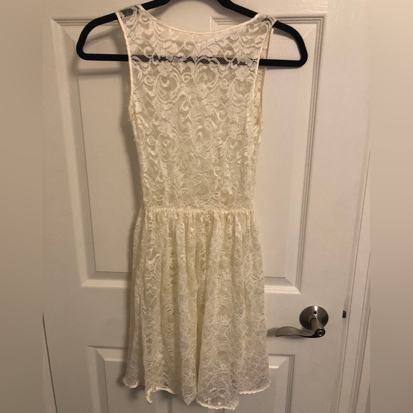 American Apparel white lace dress with satin trim - Picture 2 of 2